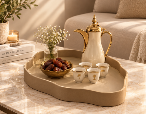 صينية تقديم وتنظيم جلدية بتصميم الصدفة (بيج ناعم)