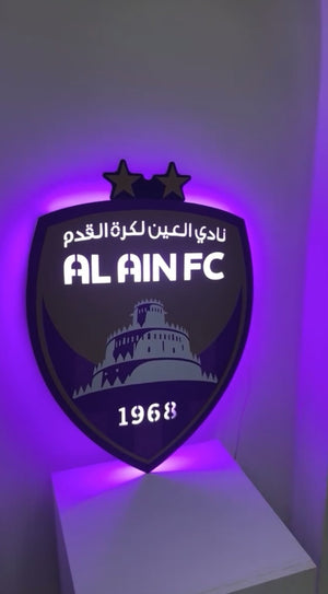 جدارية "شعار النادي" المضيئة