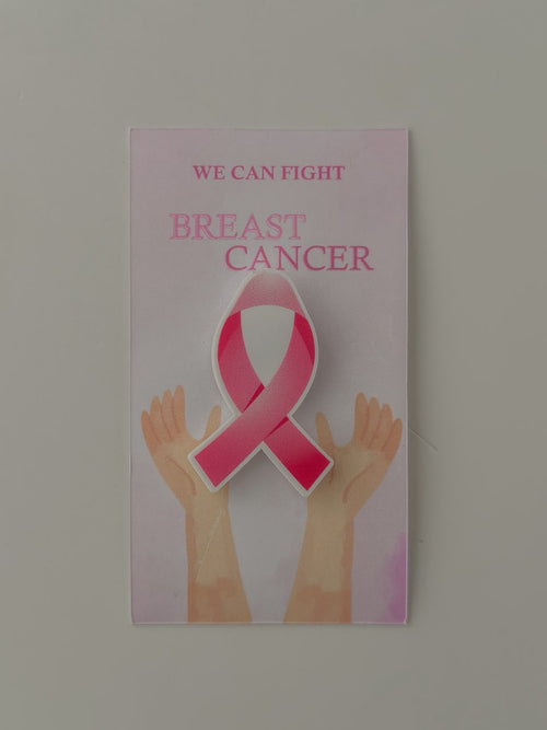 بطاقة ورقية توعوية مع بروش الشريط الوردي - (WE CAN FIGHT BREAST CANCER)